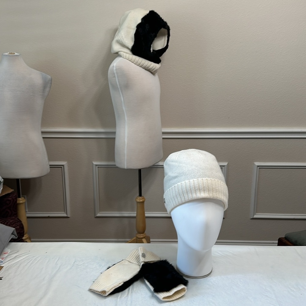 Spyder BEANIE, GLOVE, COWLNECK SCARF - cream